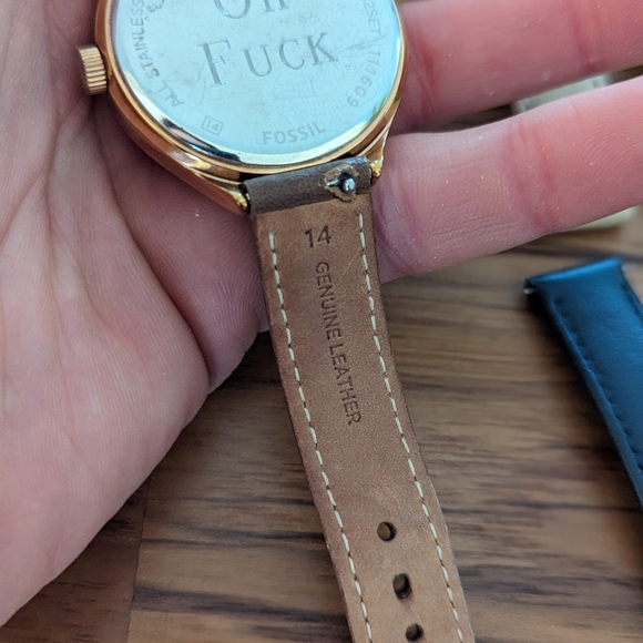 Women's Fossil Watch with Interchangeable Leather Bands - Picture 7 of 8